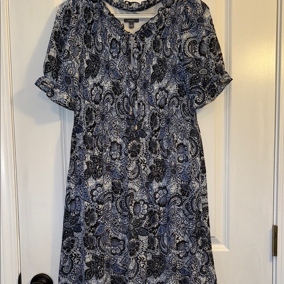 Ninety Dresses & Skirts - Ninety Black and White Lace Dress